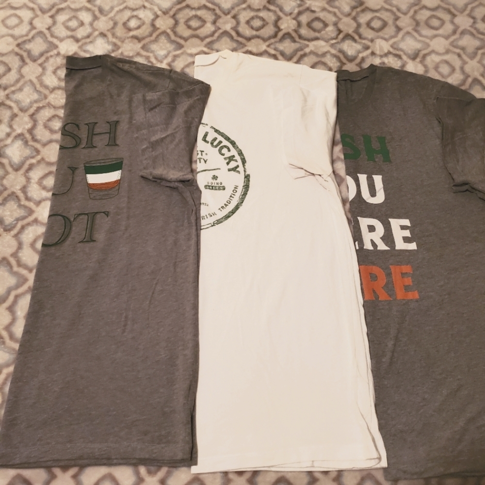 Three Men's Large Old Navy St. Patrick's Day Tees. Gray and White